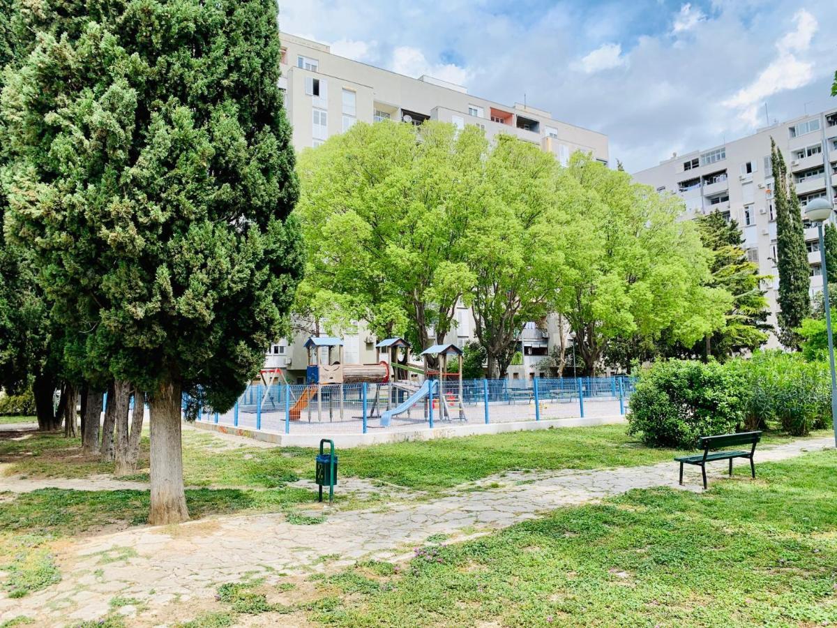 Split Right Place****Cozy And Completely New エクステリア 写真