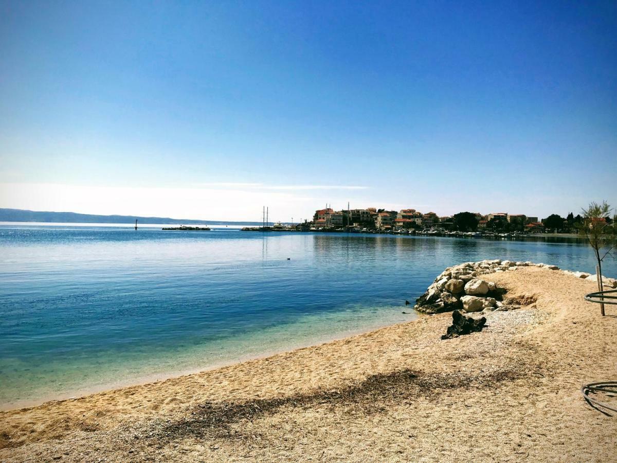 Split Right Place****Cozy And Completely New エクステリア 写真