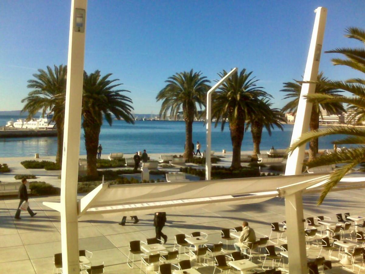 Split Right Place****Cozy And Completely New エクステリア 写真